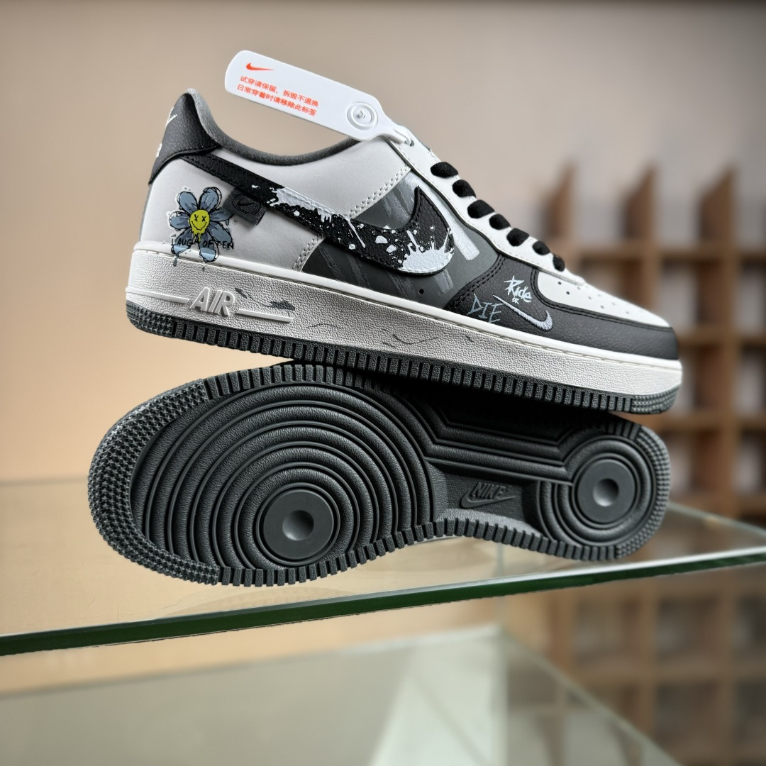 Nike Air Force 1'07 Low 太阳花 空军一号低帮休闲运动板鞋 DB3301-606
