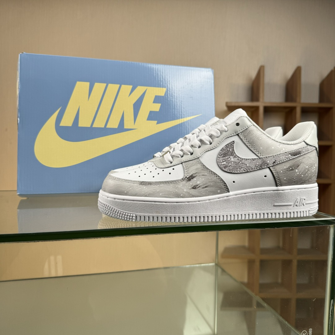 Nike Air Force 1'07 Low 二次元主题 银河序 空军一号低帮休闲板鞋 ZH0316-131