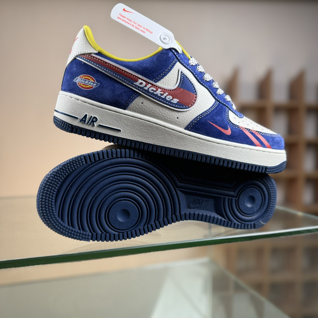 Nike Air Force 1'07 Low Dickies联名 白蓝猪八 空军一号低帮休闲板鞋 SY1388-006 Nike Air Force 1'07 Low Dickies联名 白蓝猪八 空军一号低帮休闲板鞋 SY1388-006
