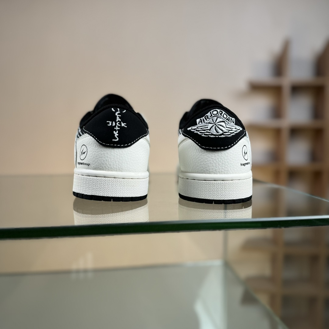 Travis Scott x Fragment Design x Air Jordan 1 Low SP AJ1 乔1闪电联名 米白黑 低帮文化休闲板鞋 XD0798-311