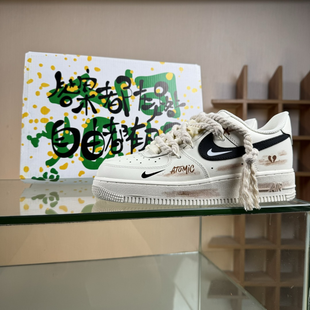 Nike Air Force 1'07 Low 做旧狂潮 空军一号低帮休闲板鞋 CD6951-153
