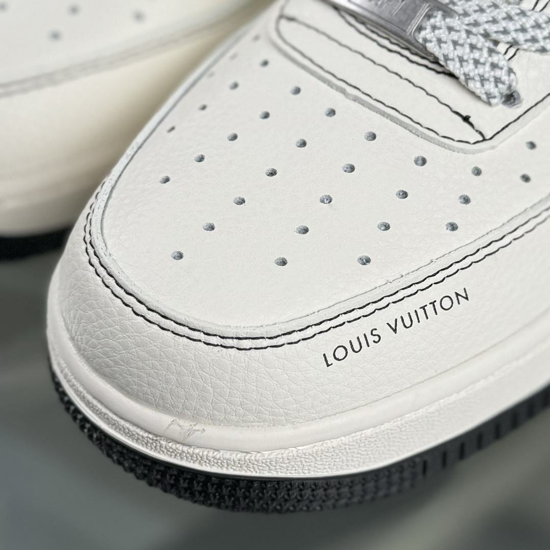 Nike Air Force 1'07 Low LV联名 印花米黑红 空军一号低帮休闲板鞋 MZ9588-812