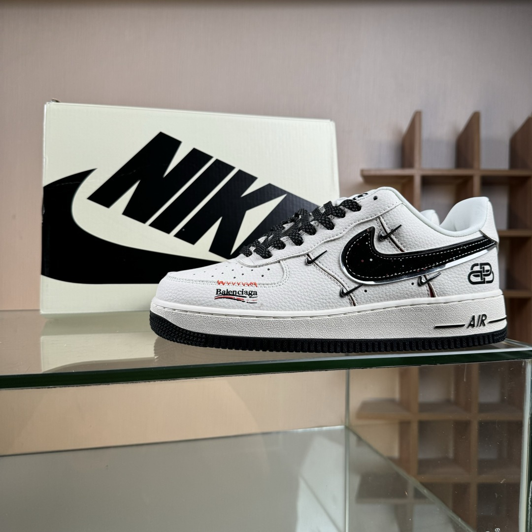 260 Nike Air Force 1'07 Low 巴黎世家联名 四银勾 空军一号低帮休闲板鞋 DD1928-309