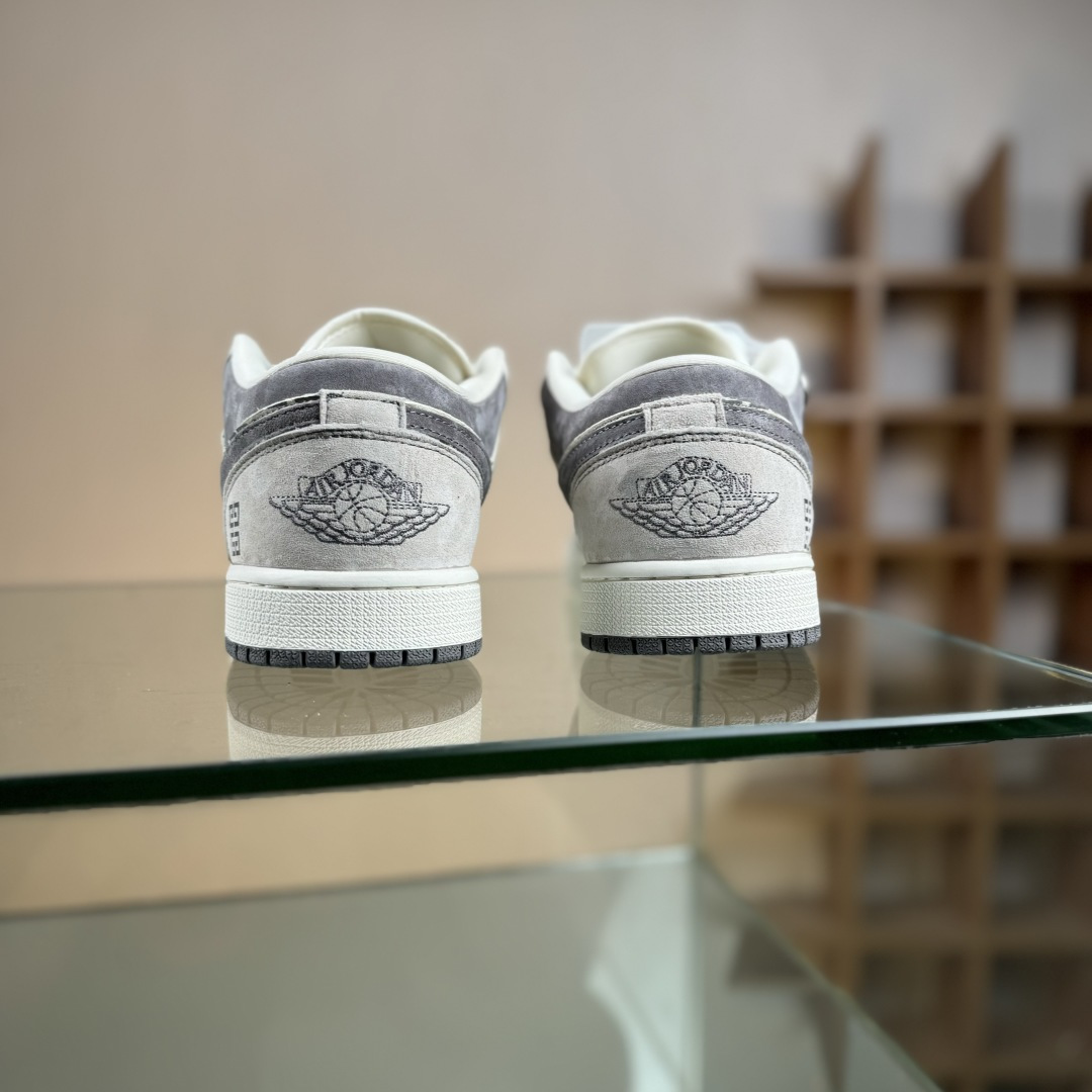 Air Jordan 1 Low AJ1 乔1 纪梵希联名 米灰猪八 低帮复古篮球鞋 LD8888-008