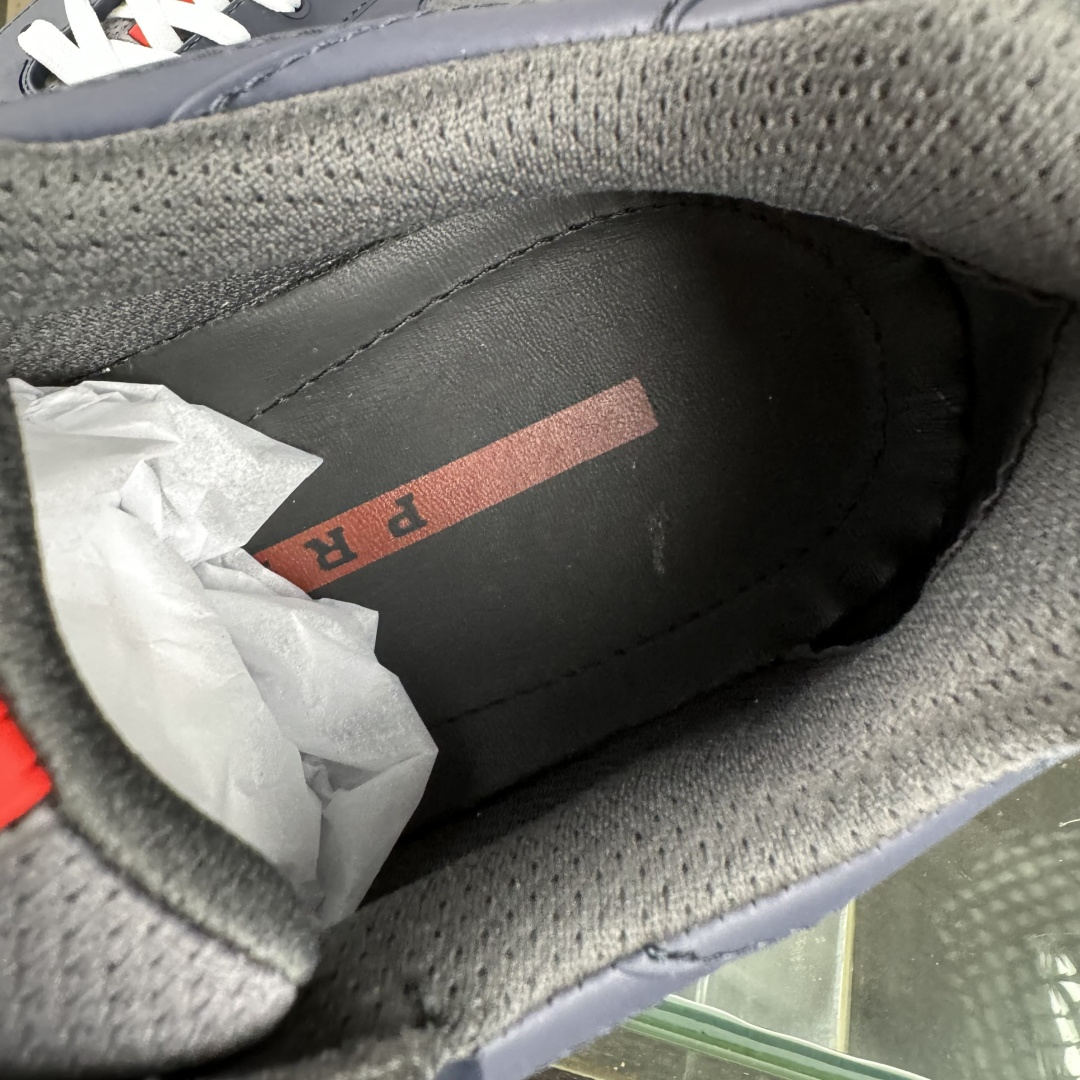 420 最新配色 Prada普拉达 情侣皮鞋 小白鞋 运动鞋