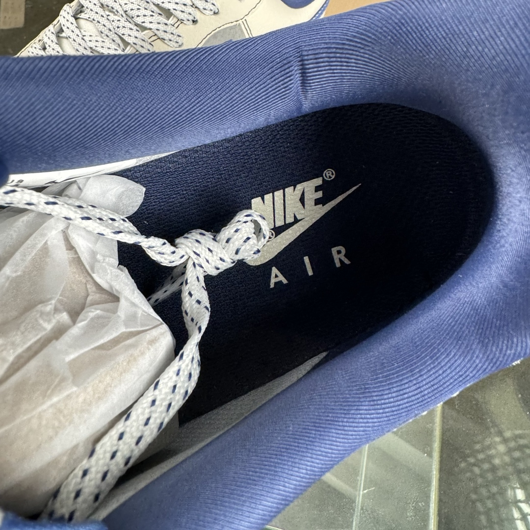 260 Nike Air Force 1'07 Low 斯图西 双拼花蓝勾 空军一号低帮休闲板鞋 XL1979-123-Chinese UA Cheap High Quatity Brand Clothes Bags handbags Sneakers wholesale wholesaler seller from China Factory suppliers Fashion Clothing Shoes best Quality Beautiful Price 260 Nike Air Force 1'07 Low 斯图西 双拼花蓝勾 空军一号低帮休闲板鞋 XL1979-123