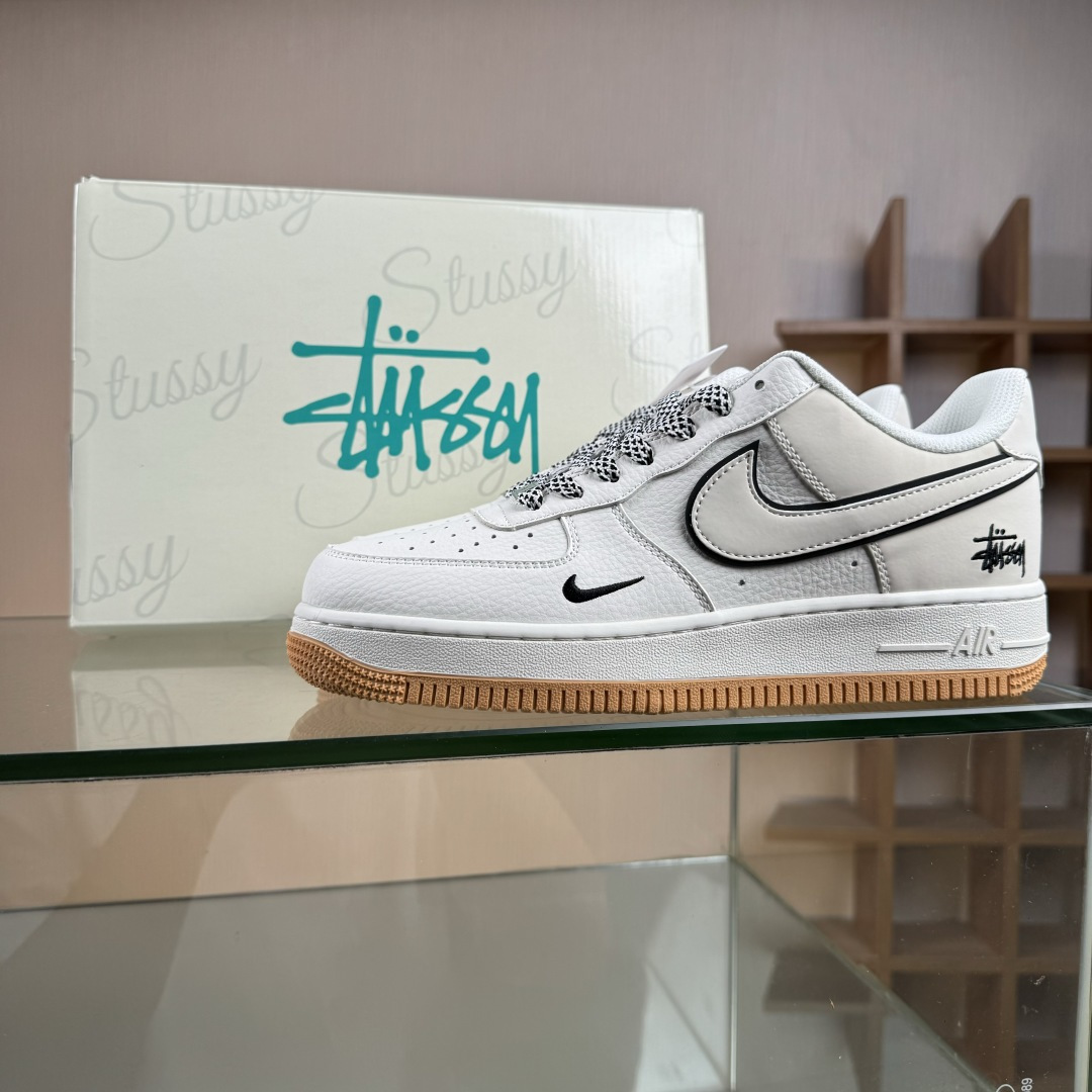 260 Nike Air Force 1'07 WB 斯图西联名 米白满天星 空军一号低帮休闲板鞋 CS5288-055