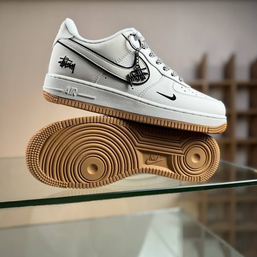 260 Nike Air Force 1'07 WB 斯图西联名 米白满天星 空军一号低帮休闲板鞋 CS5288-055