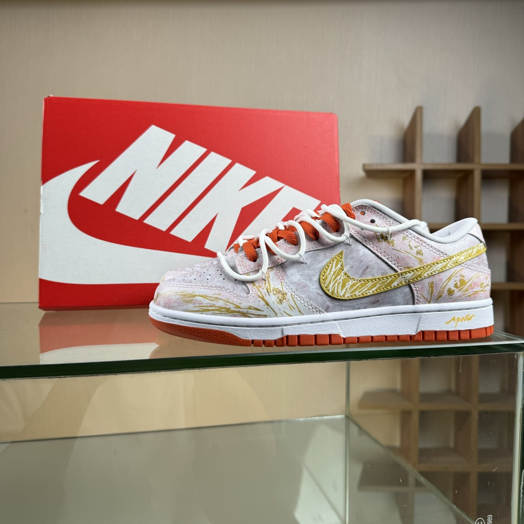 280 NK SB Dunk Low”Dark Retro “太阳神阿波罗”低帮休闲运动滑板板鞋 FQ6965-700-Chinese UA Cheap High Quatity Brand Clothes Bags handbags Sneakers wholesale wholesaler seller from China Factory suppliers Fashion Clothing Shoes best Quality Beautiful Price 280 NK SB Dunk Low”Dark Retro “太阳神阿波罗”低帮休闲运动滑板板鞋 FQ6965-700