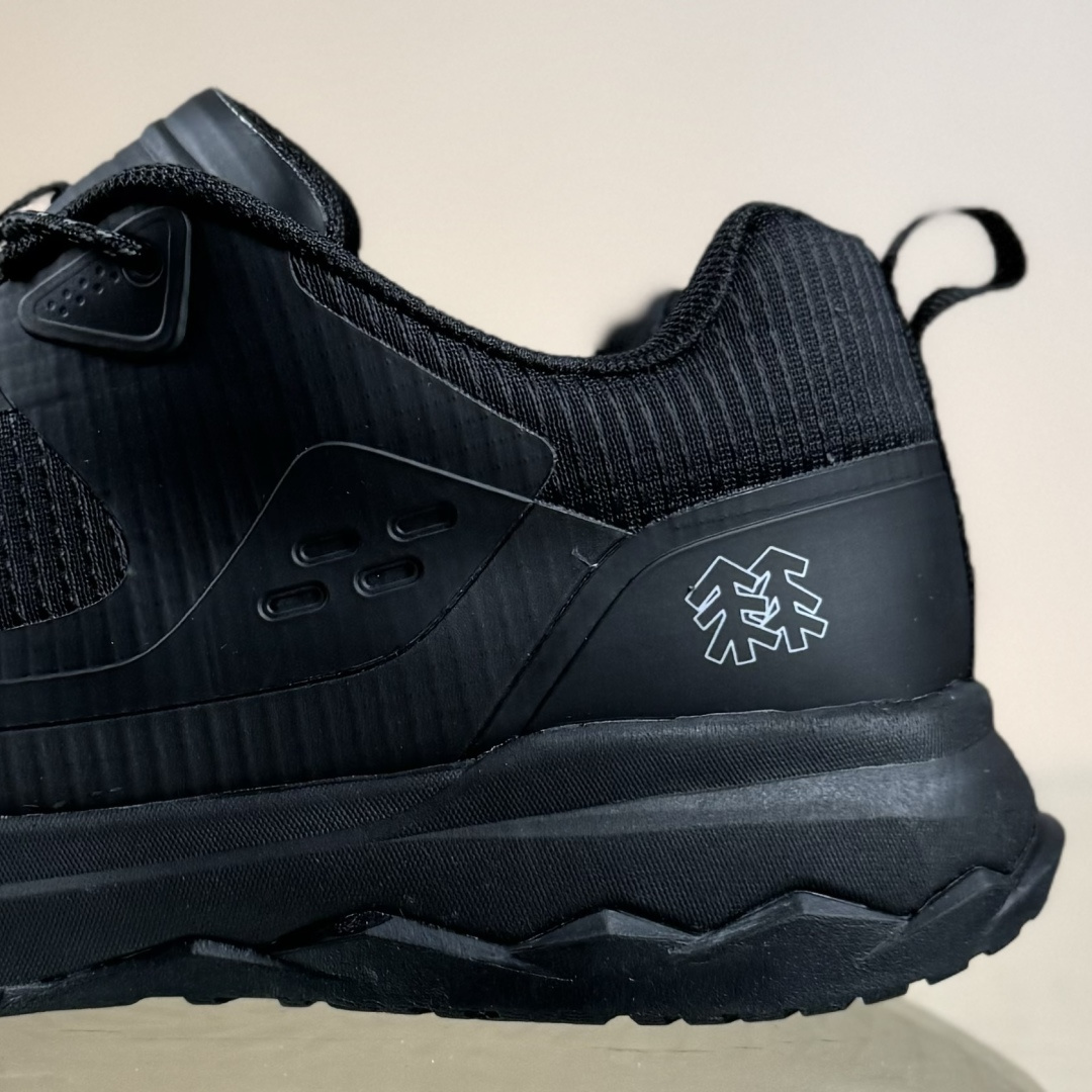 340 可隆KOLON SPORT SWIFT LTR 舒适时尚 防滑耐磨 低帮户外登山运动鞋 LHFC5ST401-BK-Chinese UA Cheap High Quatity Brand Clothes Bags handbags Sneakers wholesale wholesaler seller from China Factory suppliers Fashion Clothing Shoes best Quality Beautiful Price 340 可隆KOLON SPORT SWIFT LTR 舒适时尚 防滑耐磨 低帮户外登山运动鞋 LHFC5ST401-BK