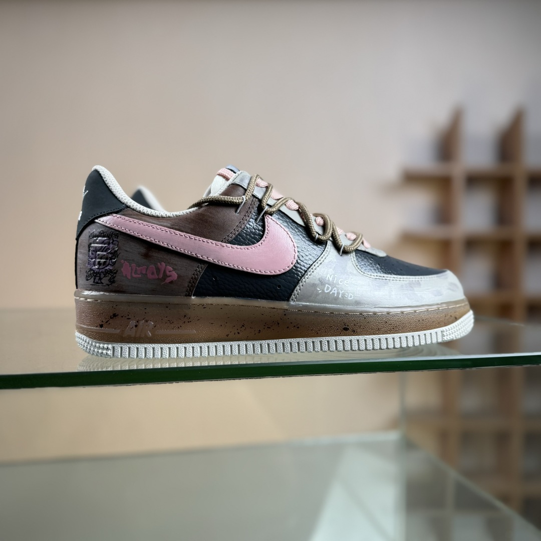 Nike Air Force 1’07 Low ”Mist Powder Diary” 手绘涂鸦 雾粉日记 空军一号低帮休闲板鞋 CW1888-680