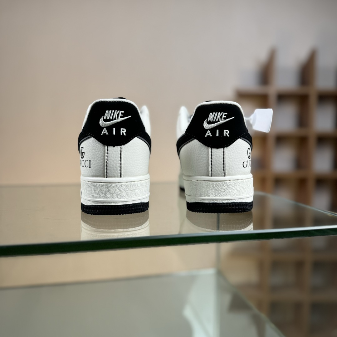 Nike Air Force 1'07 Low 古驰联名 印字米黑勾 空军一号低帮休闲板鞋 KJ1688-020