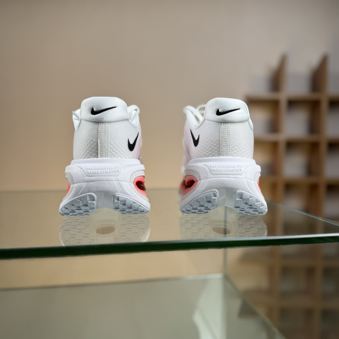 Nike Air Zoom Vomero Premium 耐克网面厚底气垫跑鞋 HQ2050-103