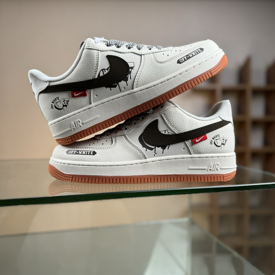 260 Nike Air Force 1'07 Low 联名 爱心米黑生胶 空军一号低帮休闲板鞋 QW5836-027