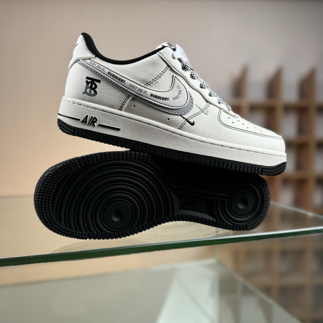 260 NIke Air Force 1 '07 Low “巴宝莉联名——米黑灰电绣”空军一号 低帮 运动鞋 JP8028-062