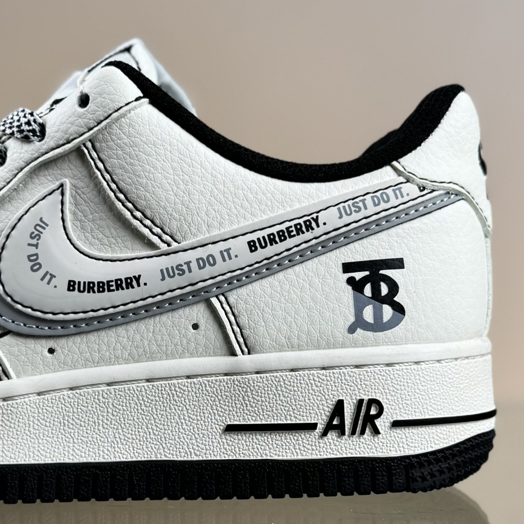 260 NIke Air Force 1 '07 Low “巴宝莉联名——米黑灰电绣”空军一号 低帮 运动鞋 JP8028-062