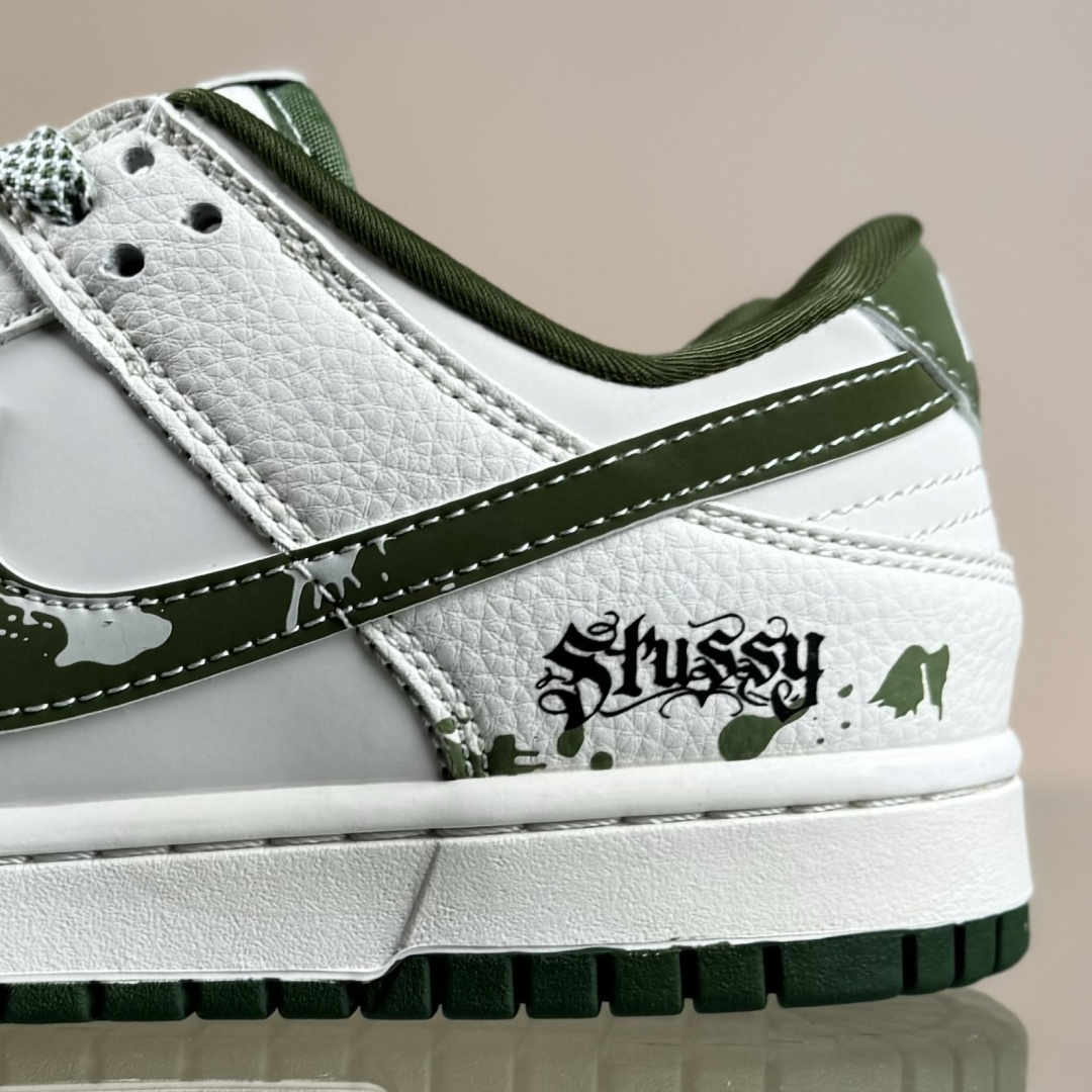 280 Nike SB Dunk Low 斯图西联名 泼墨绿勾 周年高端定制 低帮休闲板鞋 XS6089-608