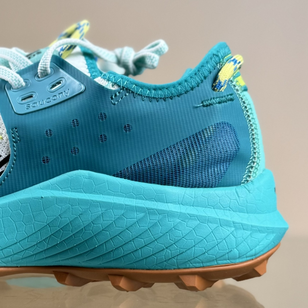 180 SAUCONY索康尼 ENDORPHIN RIFT系列 低帮缓震跑步鞋 S10856-20