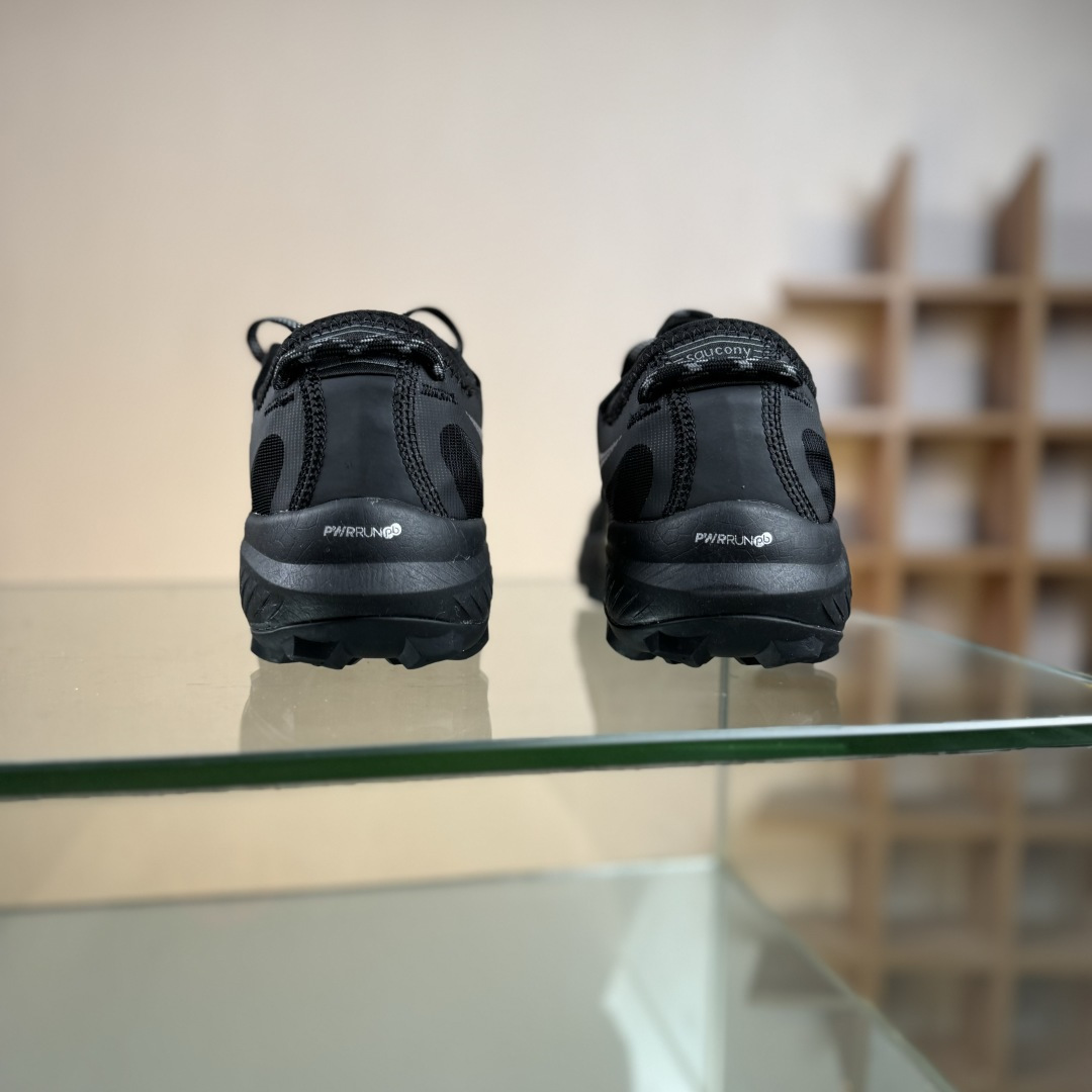 180 SAUCONY索康尼 ENDORPHIN RIFT系列 低帮缓震跑步鞋 S20865-10