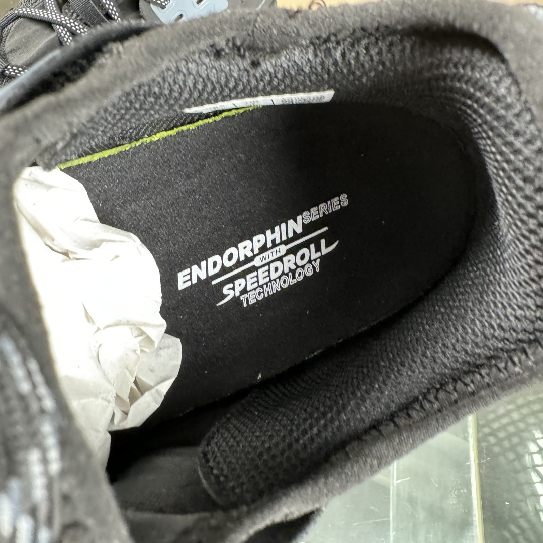 180 SAUCONY索康尼 ENDORPHIN RIFT系列 低帮缓震跑步鞋 S20865-10