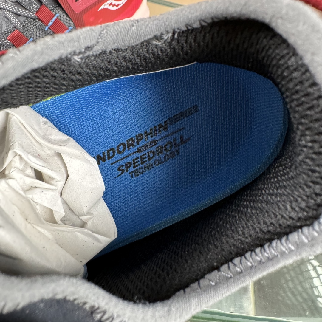 180 SAUCONY索康尼 ENDORPHIN RIFT系列 低帮缓震跑步鞋 S10856-31