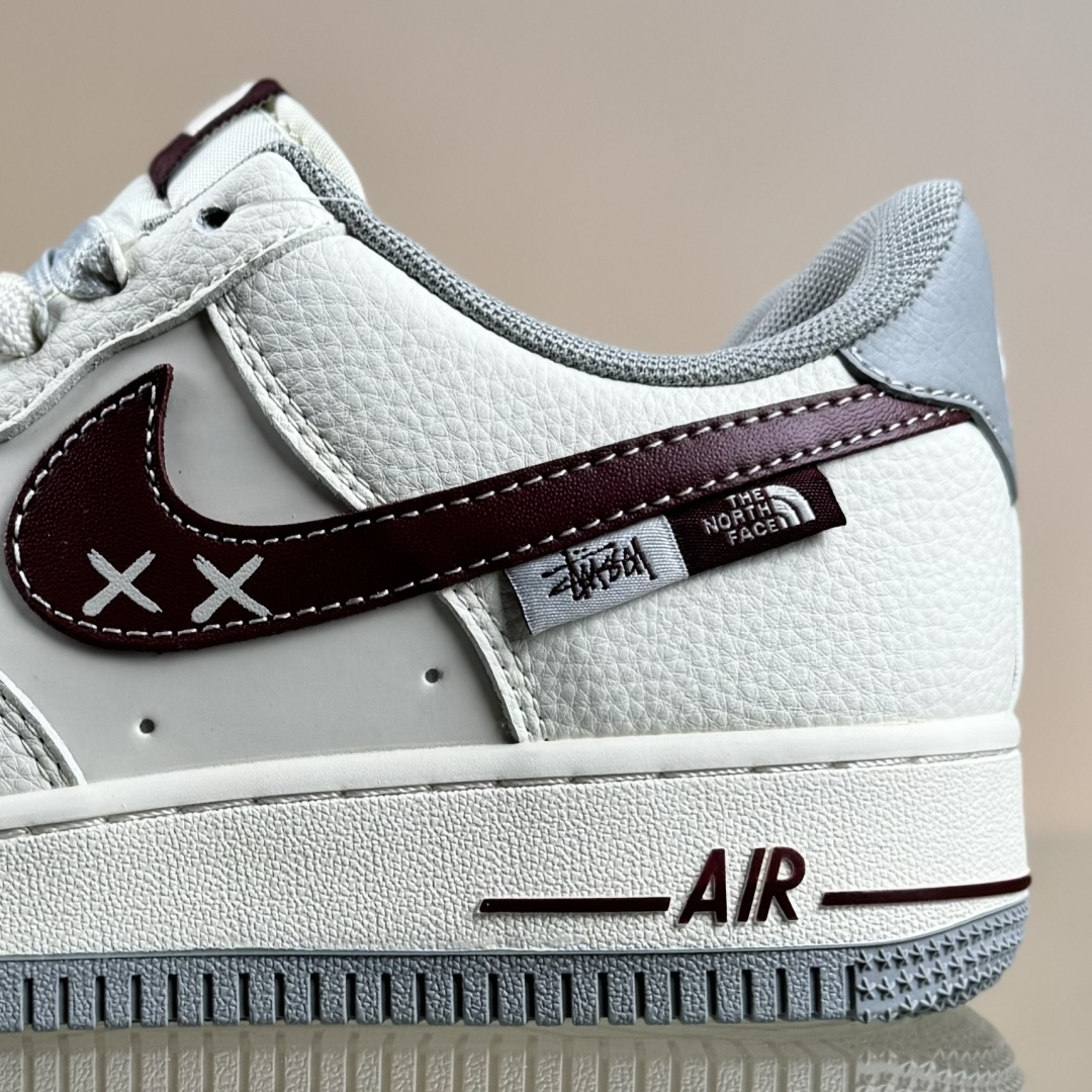 Nike Air Force 1'07 Low 联名 米灰红小双勾 空军一号低帮休闲板鞋 QW5606-268