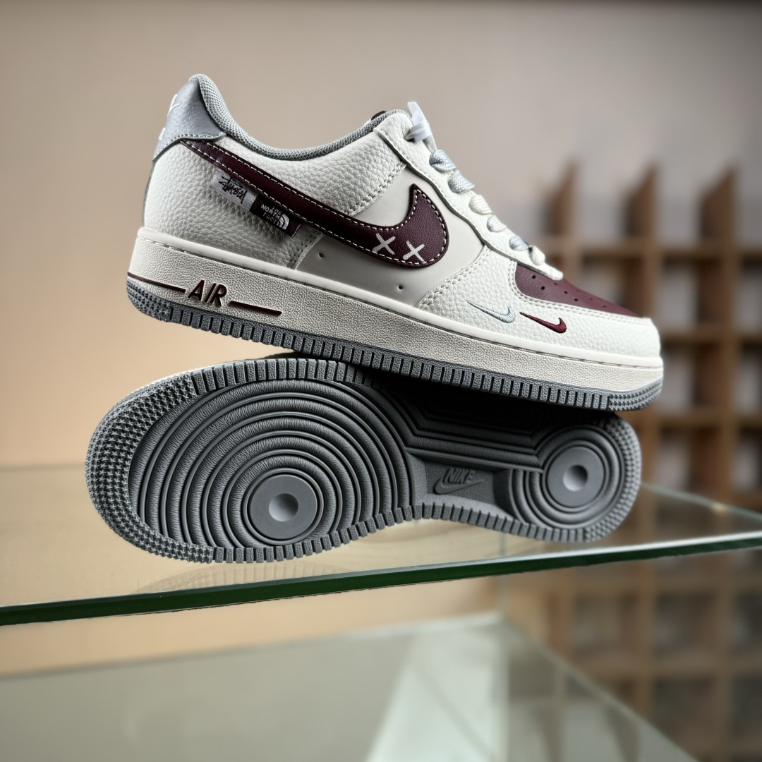 Nike Air Force 1'07 Low 联名 米灰红小双勾 空军一号低帮休闲板鞋 QW5606-268
