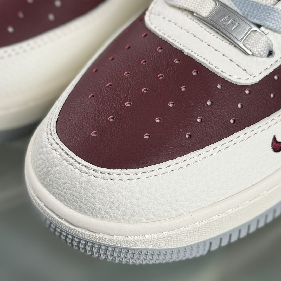 Nike Air Force 1'07 Low 联名 米灰红小双勾 空军一号低帮休闲板鞋 QW5606-268