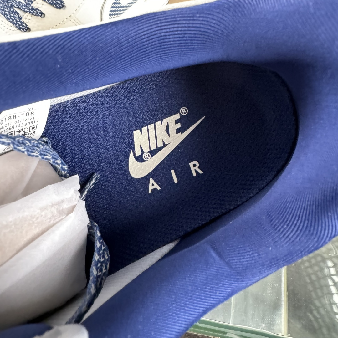 Nike Air Force 1'07 Low 米蓝星际 空军一号低帮休闲板鞋 DF0188-108