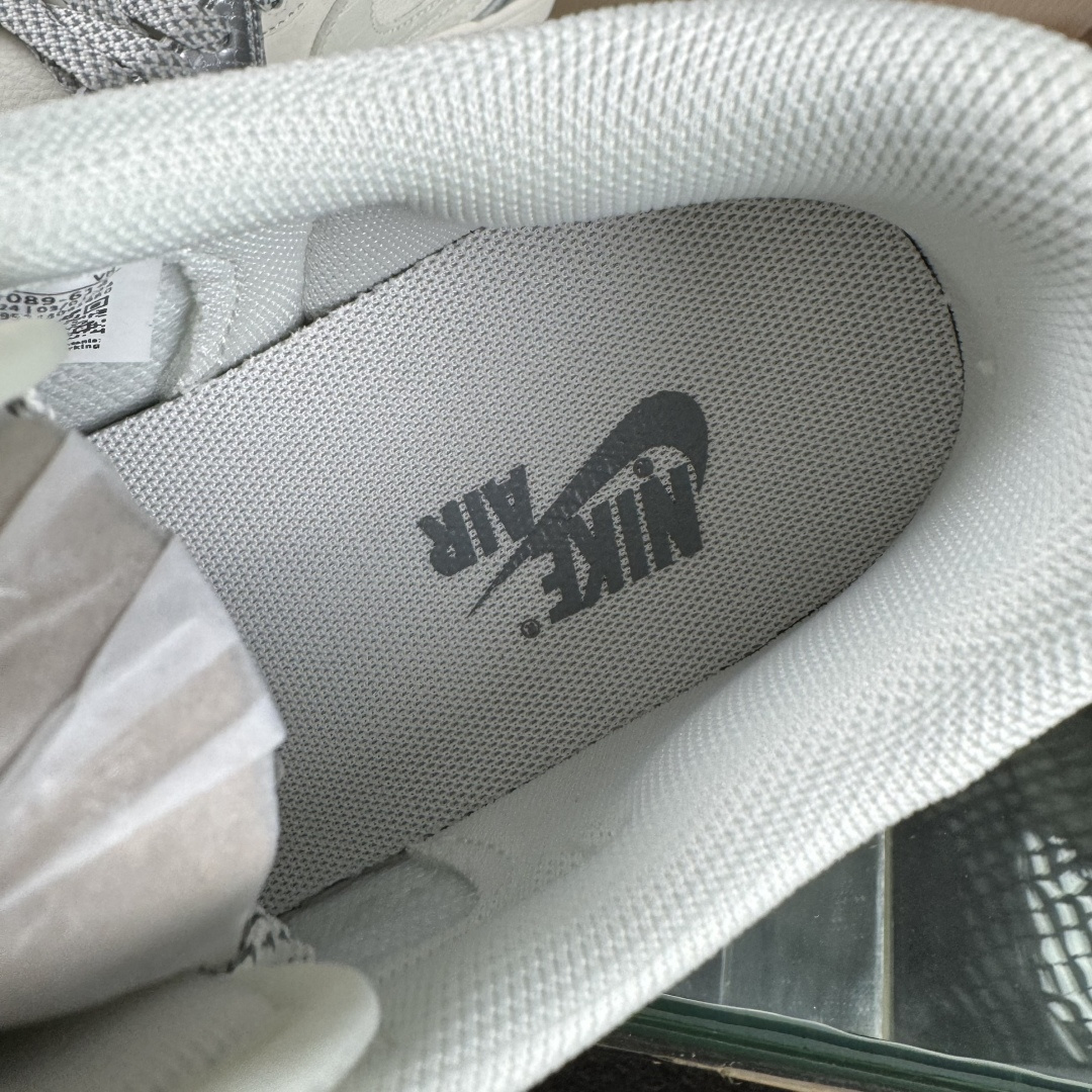 Travis Scott x Fragment Design x Air Jordan 1 Low OG SP AJ1 乔1 LV联名 金属银 低帮文化休闲板鞋 XS7089-614