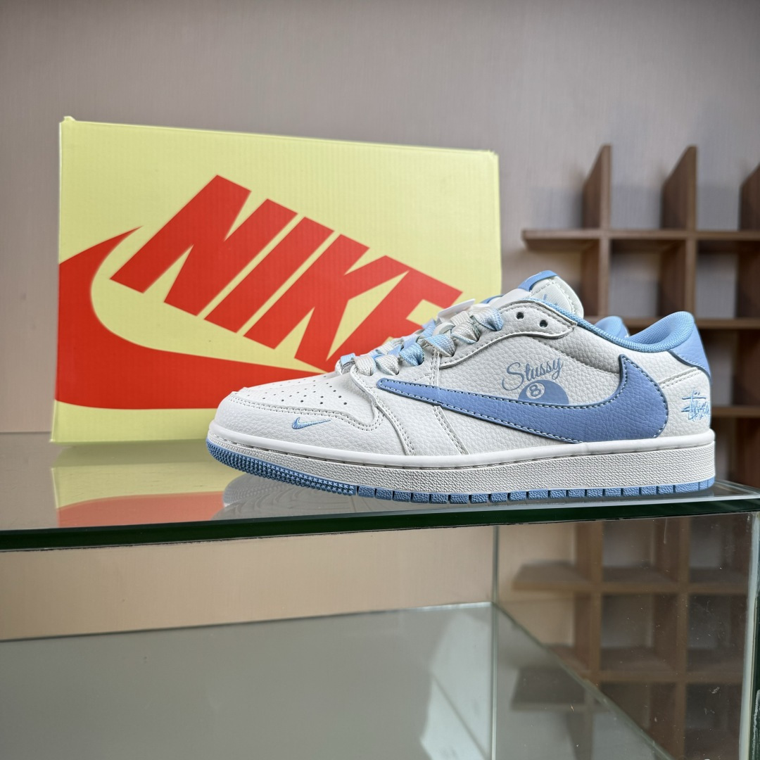 Travis Scott x Fragment Design x Air Jordan 1 Low OG SP AJ1 乔1斯图西联名 台球蓝勾 低帮文化休闲板鞋 XS7089-602-莆田鞋,莆田鞋货源,高仿鞋,高仿鞋货源,安福档口,莆田高仿鞋,莆田鞋批发,高仿鞋批发,莆田高仿运动鞋,高仿运动鞋,莆田运动鞋 Travis Scott x Fragment Design x Air Jordan 1 Low OG SP AJ1 乔1斯图西联名 台球蓝勾 低帮文化休闲板鞋 XS7089-602
