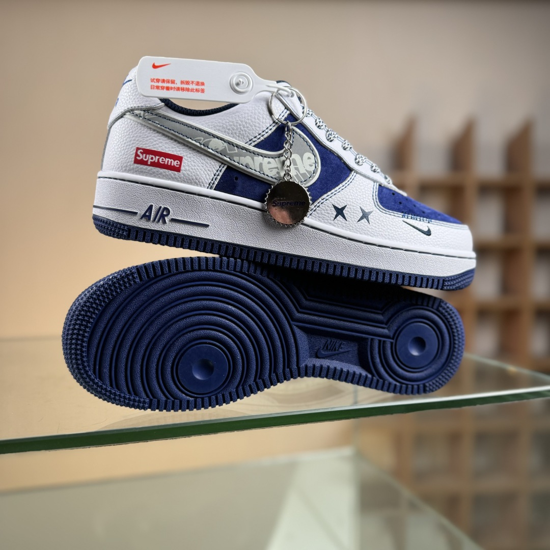 Nike Air Force 1'07 Low Supreme联名 灰勾蓝猪八 空军一号低帮休闲板鞋 XZ6188-187-莆田鞋,莆田鞋货源,高仿鞋,高仿鞋货源,安福档口,莆田高仿鞋,莆田鞋批发,高仿鞋批发,莆田高仿运动鞋,高仿运动鞋,莆田运动鞋 Nike Air Force 1'07 Low Supreme联名 灰勾蓝猪八 空军一号低帮休闲板鞋 XZ6188-187