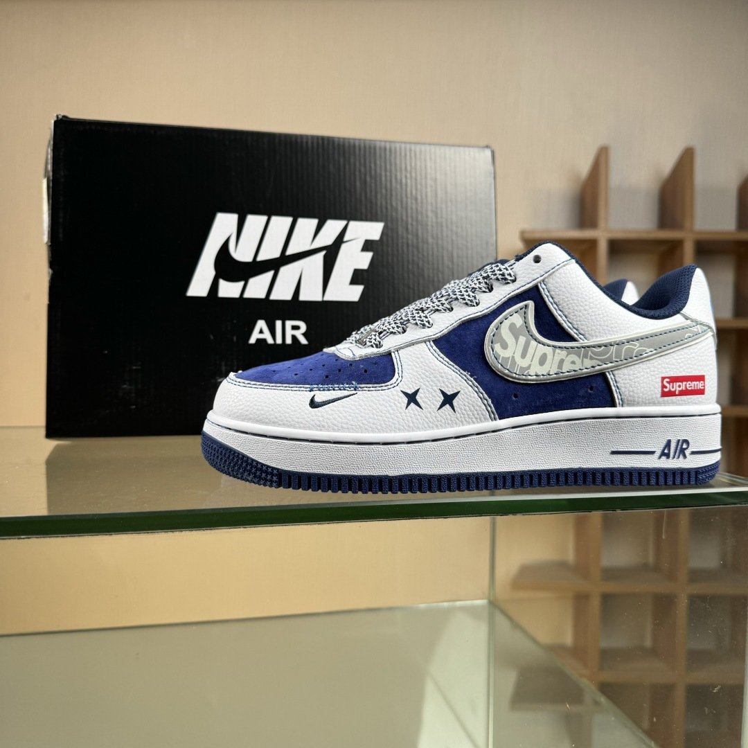 Nike Air Force 1'07 Low Supreme联名 灰勾蓝猪八 空军一号低帮休闲板鞋 XZ6188-187-莆田鞋,莆田鞋货源,高仿鞋,高仿鞋货源,安福档口,莆田高仿鞋,莆田鞋批发,高仿鞋批发,莆田高仿运动鞋,高仿运动鞋,莆田运动鞋 Nike Air Force 1'07 Low Supreme联名 灰勾蓝猪八 空军一号低帮休闲板鞋 XZ6188-187