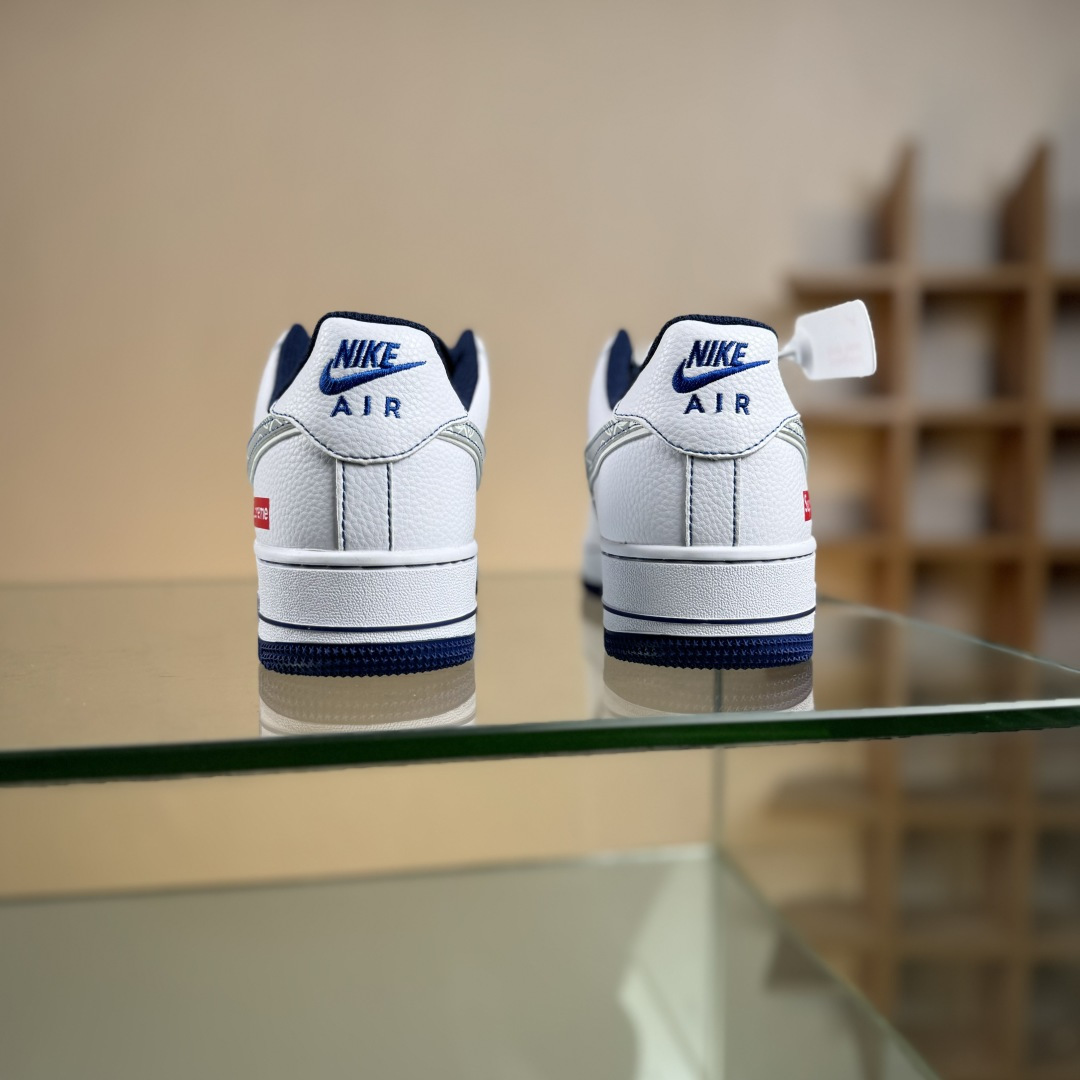 Nike Air Force 1'07 Low Supreme联名 灰勾蓝猪八 空军一号低帮休闲板鞋 XZ6188-187-莆田鞋,莆田鞋货源,高仿鞋,高仿鞋货源,安福档口,莆田高仿鞋,莆田鞋批发,高仿鞋批发,莆田高仿运动鞋,高仿运动鞋,莆田运动鞋 Nike Air Force 1'07 Low Supreme联名 灰勾蓝猪八 空军一号低帮休闲板鞋 XZ6188-187