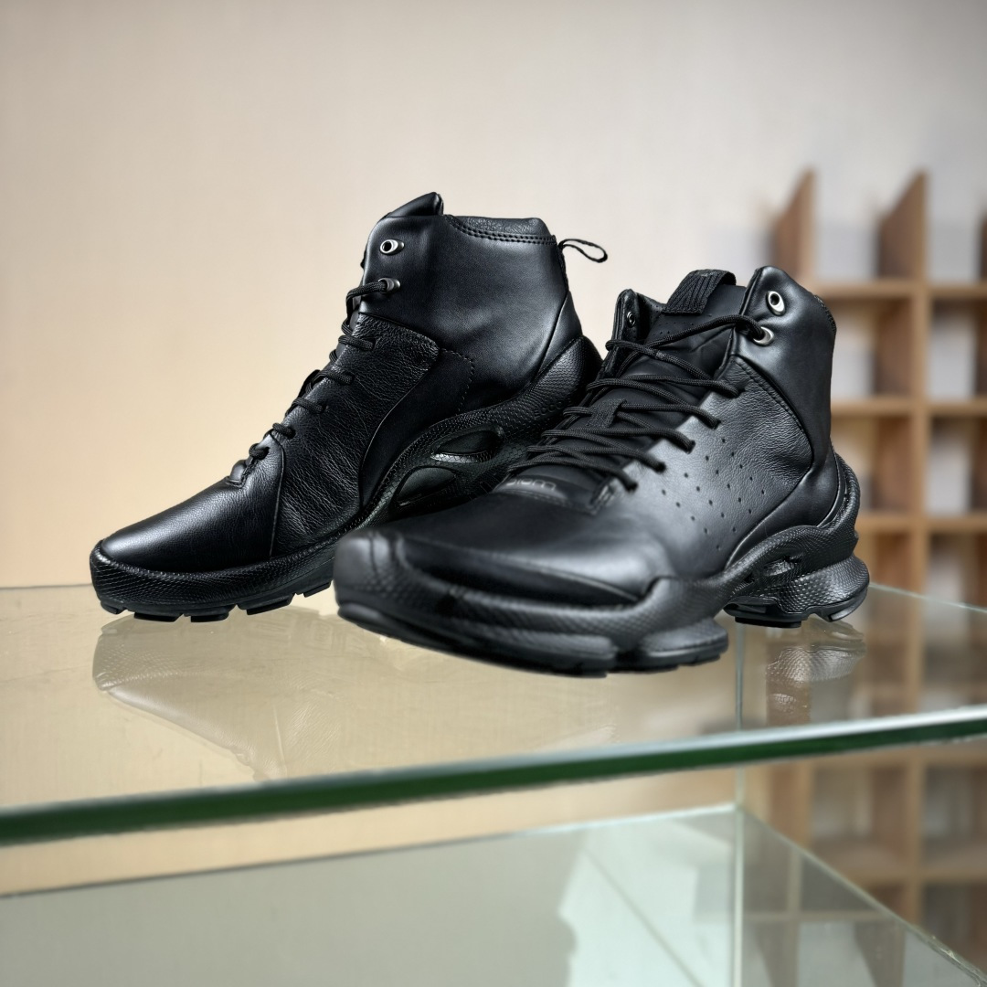 320 Ecco 爱步高帮 大经典 采用现代工艺品质融合 精选小牛皮面料 百搭休闲老爹鞋