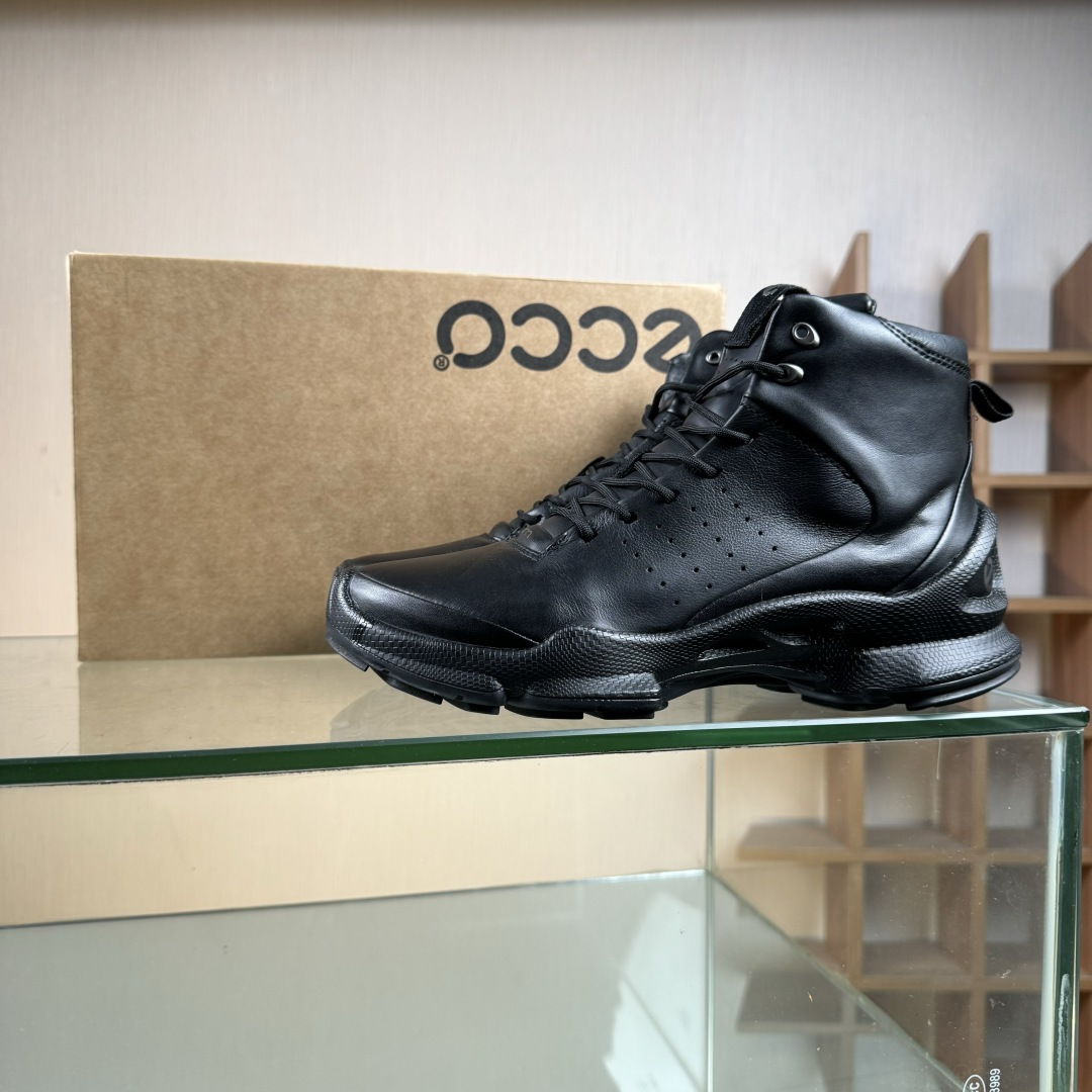 320 Ecco 爱步高帮 大经典 采用现代工艺品质融合 精选小牛皮面料 百搭休闲老爹鞋