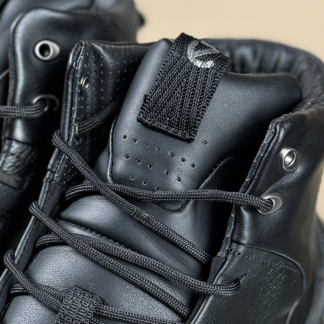 320 Ecco 爱步高帮 大经典 采用现代工艺品质融合 精选小牛皮面料 百搭休闲老爹鞋