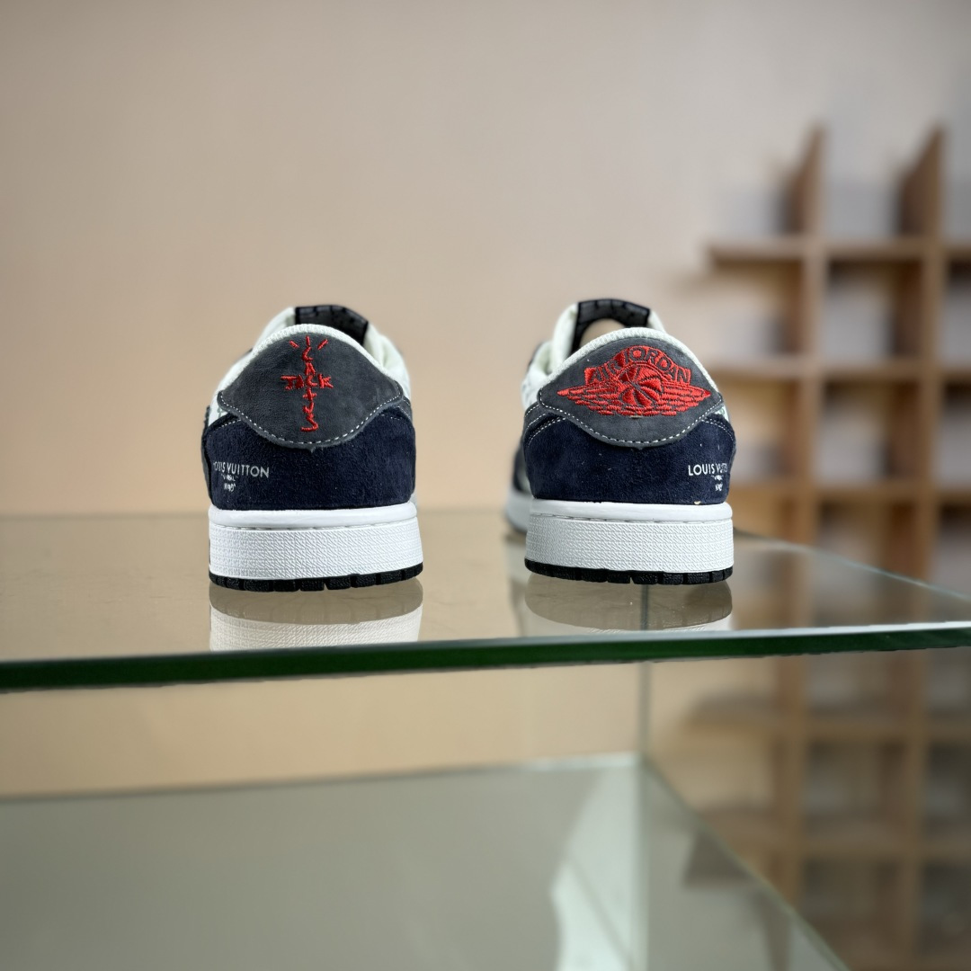 Travis Scott x Fragment Design x Air Jordan 1 Low OG SP AJ1 乔1联名 灰蓝印花猪八 低帮文化休闲板鞋 DZ5899-034-莆田鞋,莆田鞋货源,高仿鞋,高仿鞋货源,安福档口,莆田高仿鞋,莆田鞋批发,高仿鞋批发,莆田高仿运动鞋,高仿运动鞋,莆田运动鞋 Travis Scott x Fragment Design x Air Jordan 1 Low OG SP AJ1 乔1联名 灰蓝印花猪八 低帮文化休闲板鞋 DZ5899-034