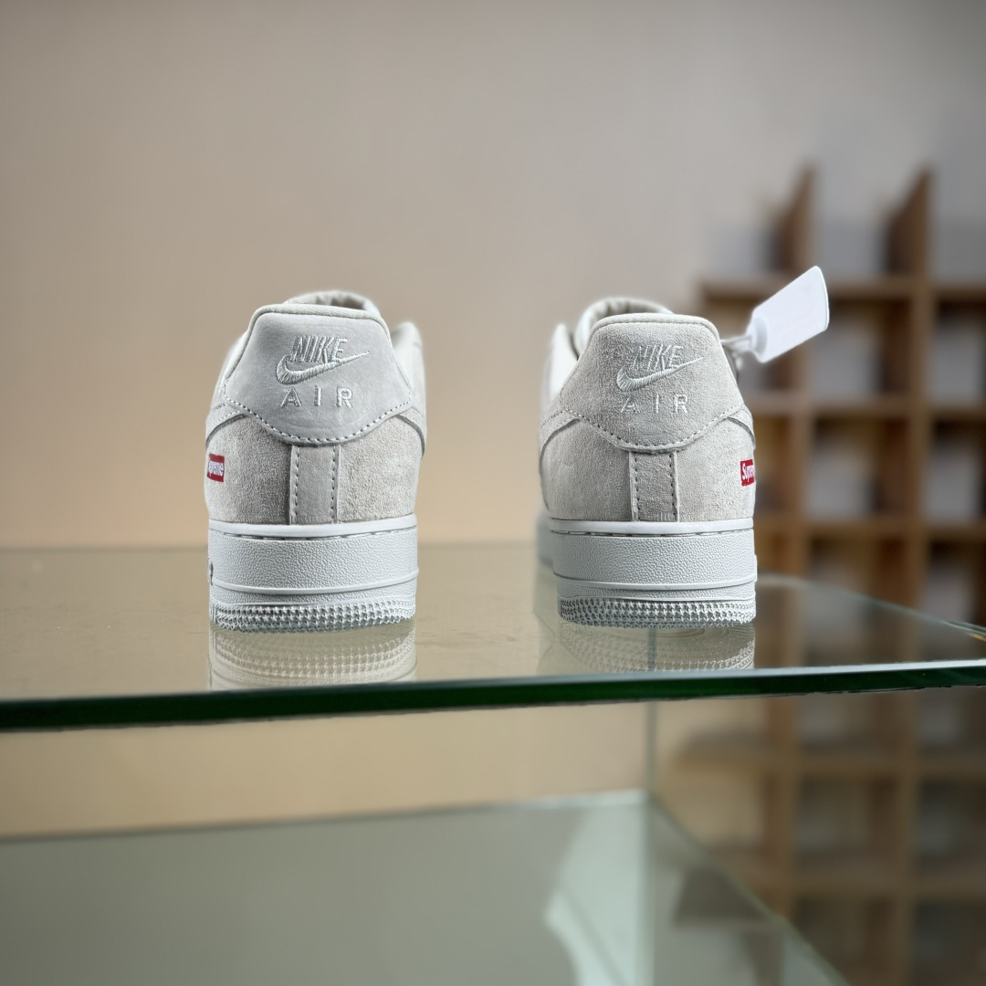 Nike Air Force 1'07 Low Supreme联名 全猪八 空军一号低帮休闲板鞋 DF0188-116-莆田鞋,莆田鞋货源,高仿鞋,高仿鞋货源,安福档口,莆田高仿鞋,莆田鞋批发,高仿鞋批发,莆田高仿运动鞋,高仿运动鞋,莆田运动鞋 Nike Air Force 1'07 Low Supreme联名 全猪八 空军一号低帮休闲板鞋 DF0188-116