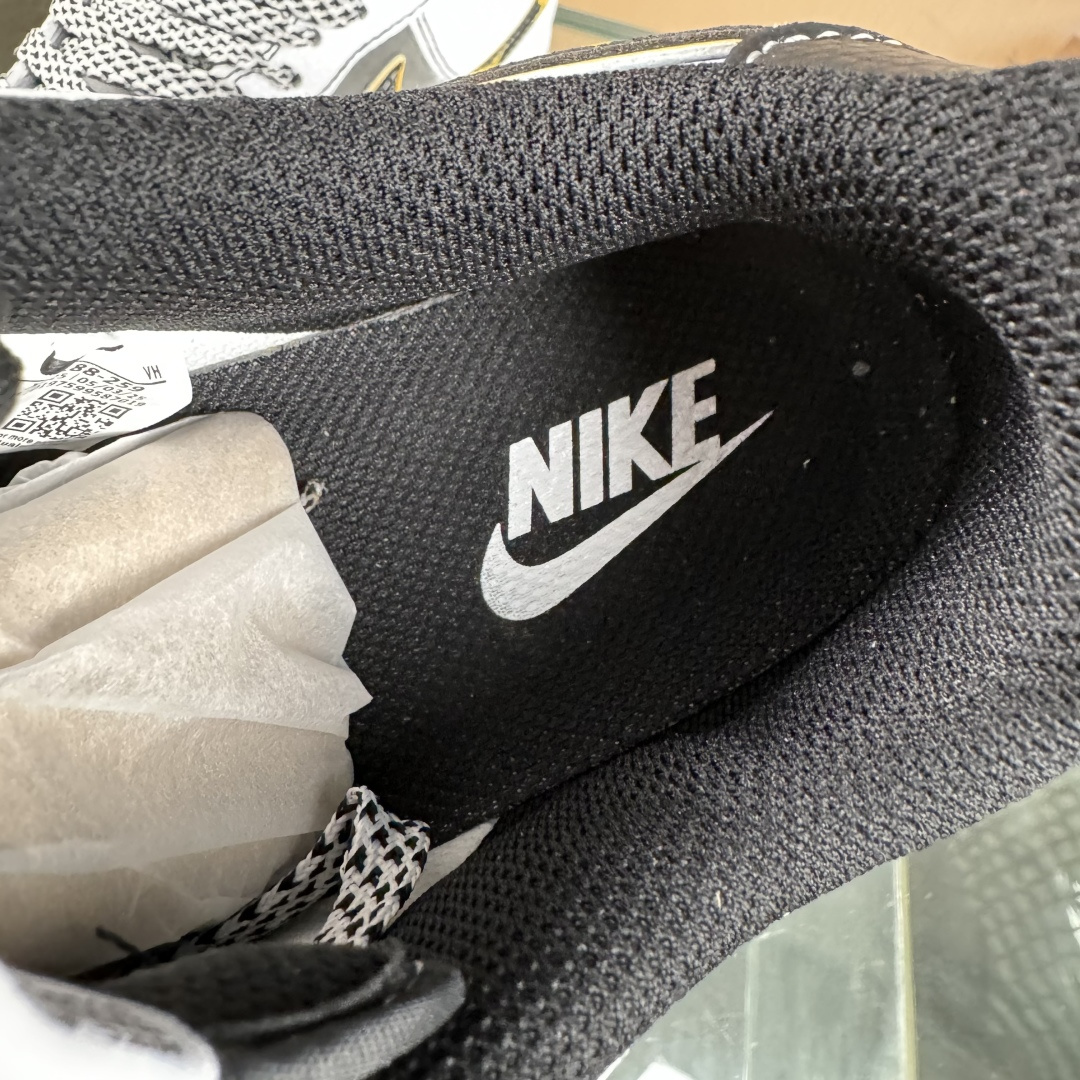 Nike Air Force 1'07 Low Supreme联名 白灰黄边勾 空军一号低帮休闲板鞋 XZ6188-259-莆田鞋,莆田鞋货源,高仿鞋,高仿鞋货源,安福档口,莆田高仿鞋,莆田鞋批发,高仿鞋批发,莆田高仿运动鞋,高仿运动鞋,莆田运动鞋 Nike Air Force 1'07 Low Supreme联名 白灰黄边勾 空军一号低帮休闲板鞋 XZ6188-259