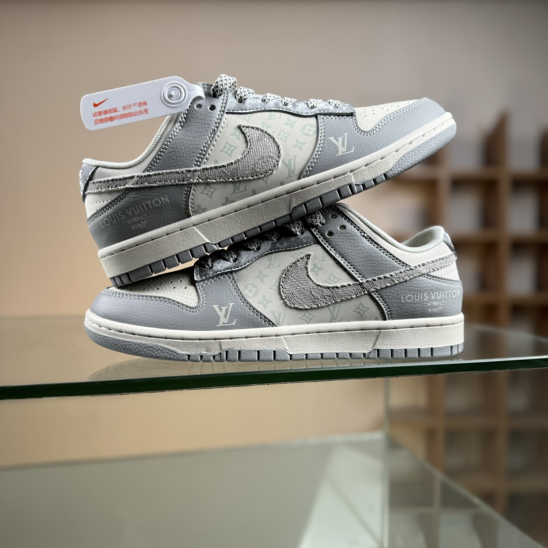 Nike SB Dunk Low LV联名 牛仔百搭灰 周年高端定制 低帮休闲板鞋 XS6089-629-莆田鞋,莆田鞋货源,高仿鞋,高仿鞋货源,安福档口,莆田高仿鞋,莆田鞋批发,高仿鞋批发,莆田高仿运动鞋,高仿运动鞋,莆田运动鞋 Nike SB Dunk Low LV联名 牛仔百搭灰 周年高端定制 低帮休闲板鞋 XS6089-629