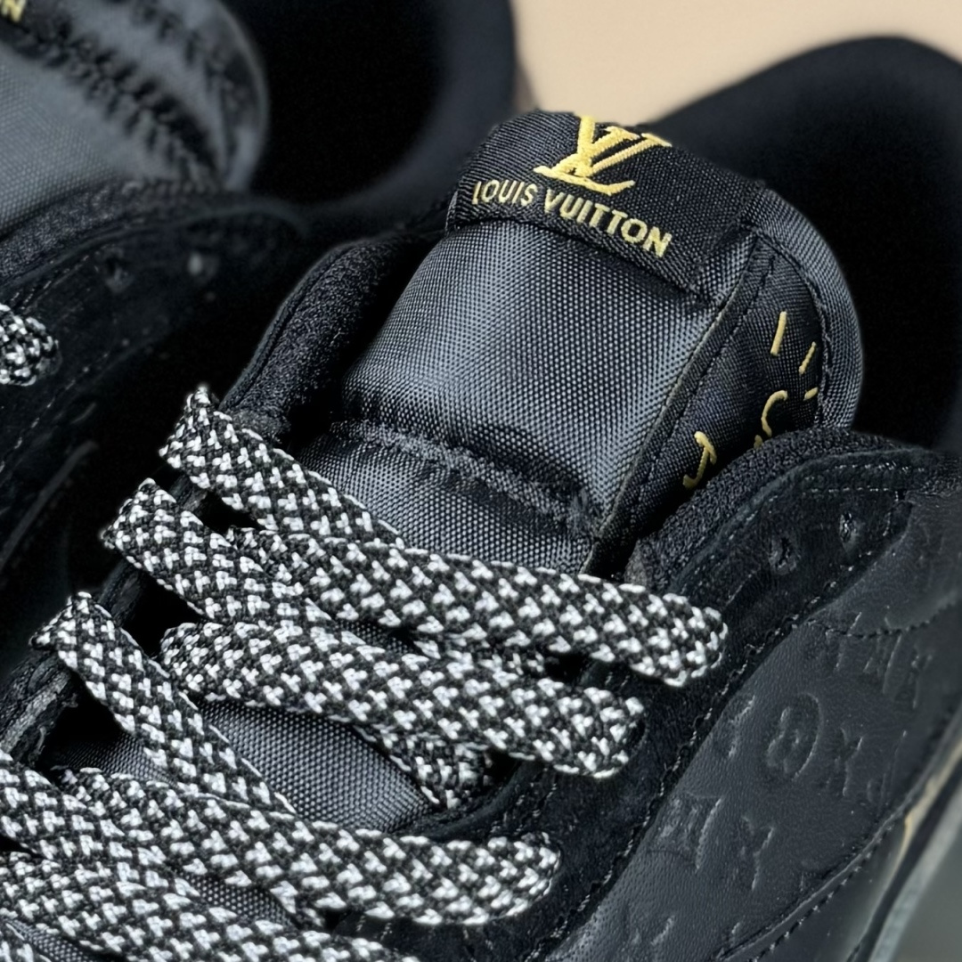 XC版Travis Scott x Fragment Design x Jordan Air Jordan 1 Low OG SP “LV联名——黑金” DZ5899-033-莆田鞋,莆田鞋货源,高仿鞋,高仿鞋货源,安福档口,莆田高仿鞋,莆田鞋批发,高仿鞋批发,莆田高仿运动鞋,高仿运动鞋,莆田运动鞋 XC版Travis Scott x Fragment Design x Jordan Air Jordan 1 Low OG SP “LV联名——黑金” DZ5899-033