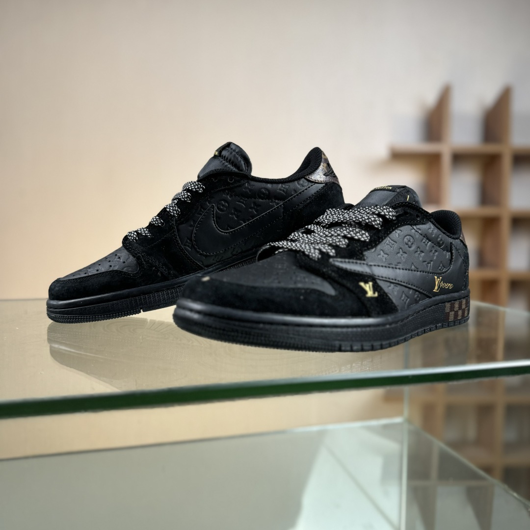 XC版Travis Scott x Fragment Design x Jordan Air Jordan 1 Low OG SP “LV联名——黑金” DZ5899-033-莆田鞋,莆田鞋货源,高仿鞋,高仿鞋货源,安福档口,莆田高仿鞋,莆田鞋批发,高仿鞋批发,莆田高仿运动鞋,高仿运动鞋,莆田运动鞋 XC版Travis Scott x Fragment Design x Jordan Air Jordan 1 Low OG SP “LV联名——黑金” DZ5899-033