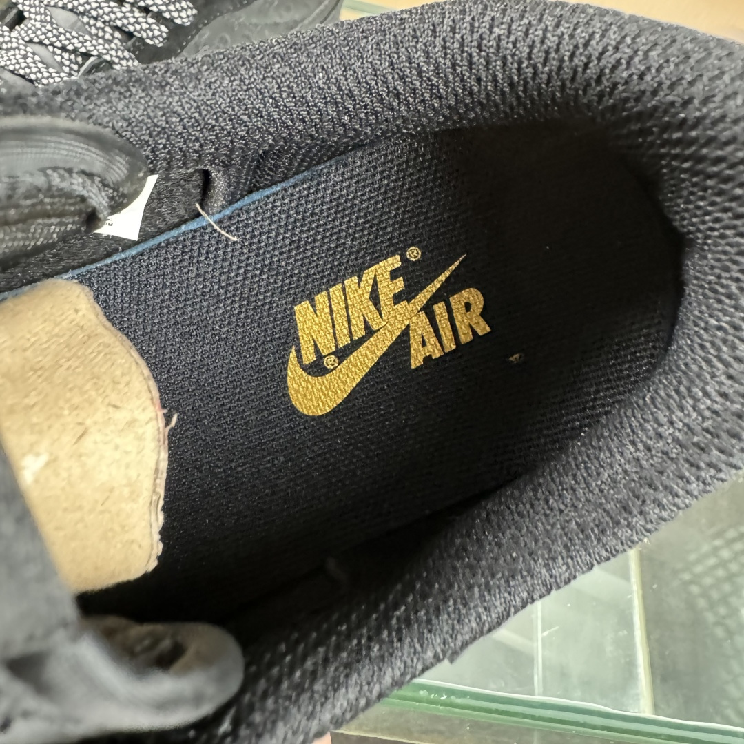 XC版Travis Scott x Fragment Design x Jordan Air Jordan 1 Low OG SP “LV联名——黑金” DZ5899-033-莆田鞋,莆田鞋货源,高仿鞋,高仿鞋货源,安福档口,莆田高仿鞋,莆田鞋批发,高仿鞋批发,莆田高仿运动鞋,高仿运动鞋,莆田运动鞋 XC版Travis Scott x Fragment Design x Jordan Air Jordan 1 Low OG SP “LV联名——黑金” DZ5899-033