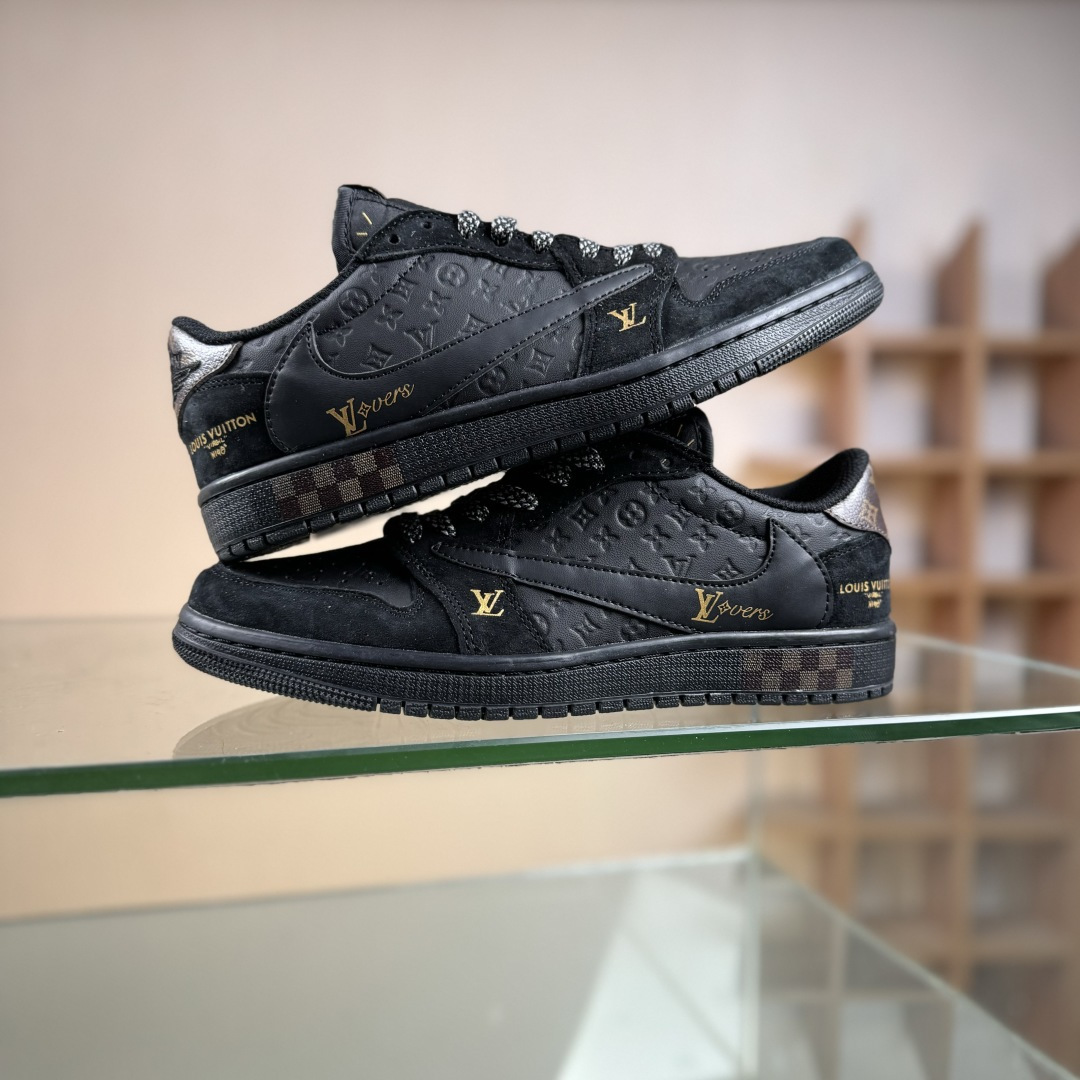 XC版Travis Scott x Fragment Design x Jordan Air Jordan 1 Low OG SP “LV联名——黑金” DZ5899-033-莆田鞋,莆田鞋货源,高仿鞋,高仿鞋货源,安福档口,莆田高仿鞋,莆田鞋批发,高仿鞋批发,莆田高仿运动鞋,高仿运动鞋,莆田运动鞋 XC版Travis Scott x Fragment Design x Jordan Air Jordan 1 Low OG SP “LV联名——黑金” DZ5899-033