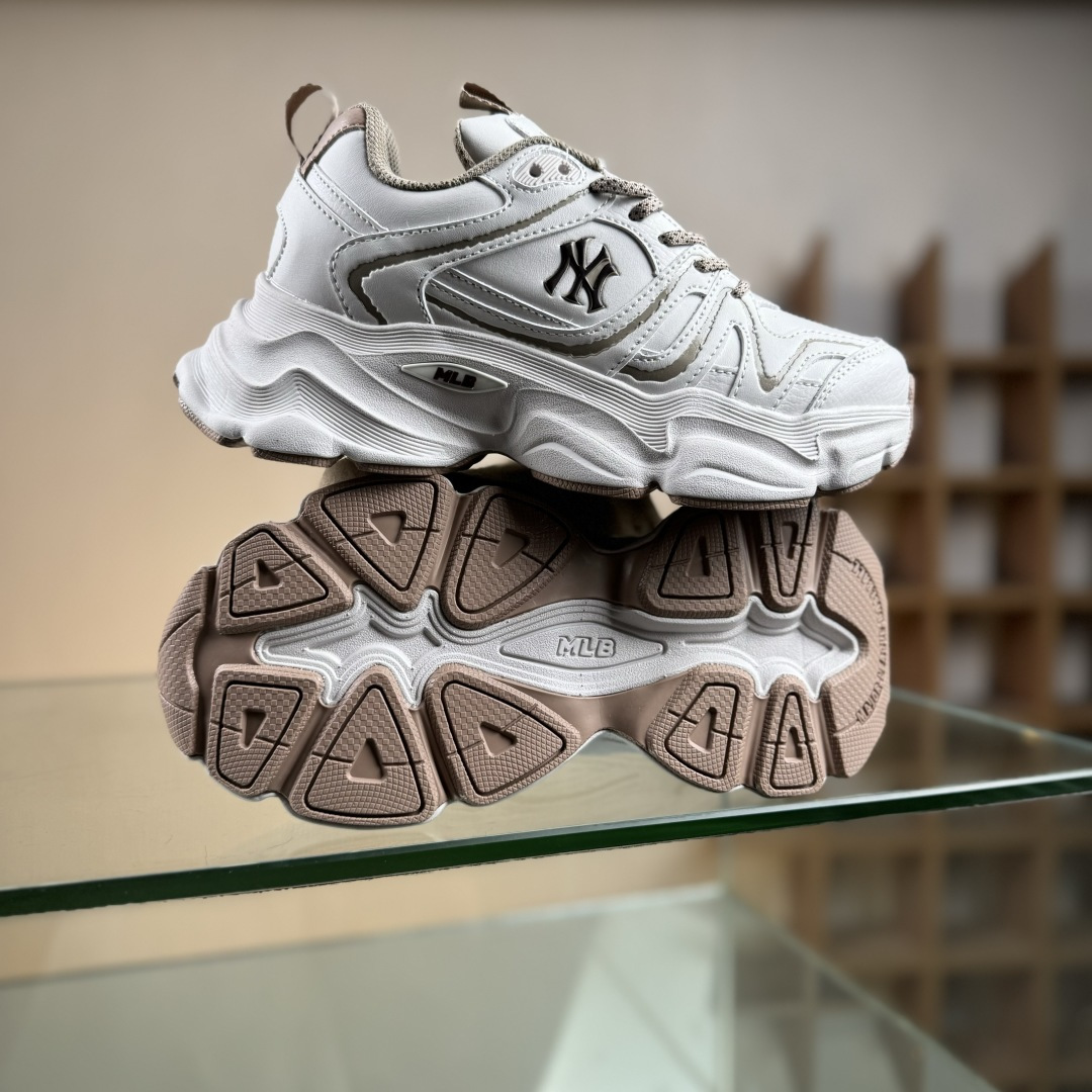 190 NY MLB Champ Chunky Vintage NB 纽约洋基队 增高厚底休闲板鞋 3ASHCC05N50BGS-Chinese UA Cheap High Quatity Brand Clothes Bags handbags Sneakers wholesale wholesaler seller from China Factory suppliers Fashion Clothing Shoes best Quality Beautiful Price 190 NY MLB Champ Chunky Vintage NB 纽约洋基队 增高厚底休闲板鞋 3ASHCC05N50BGS