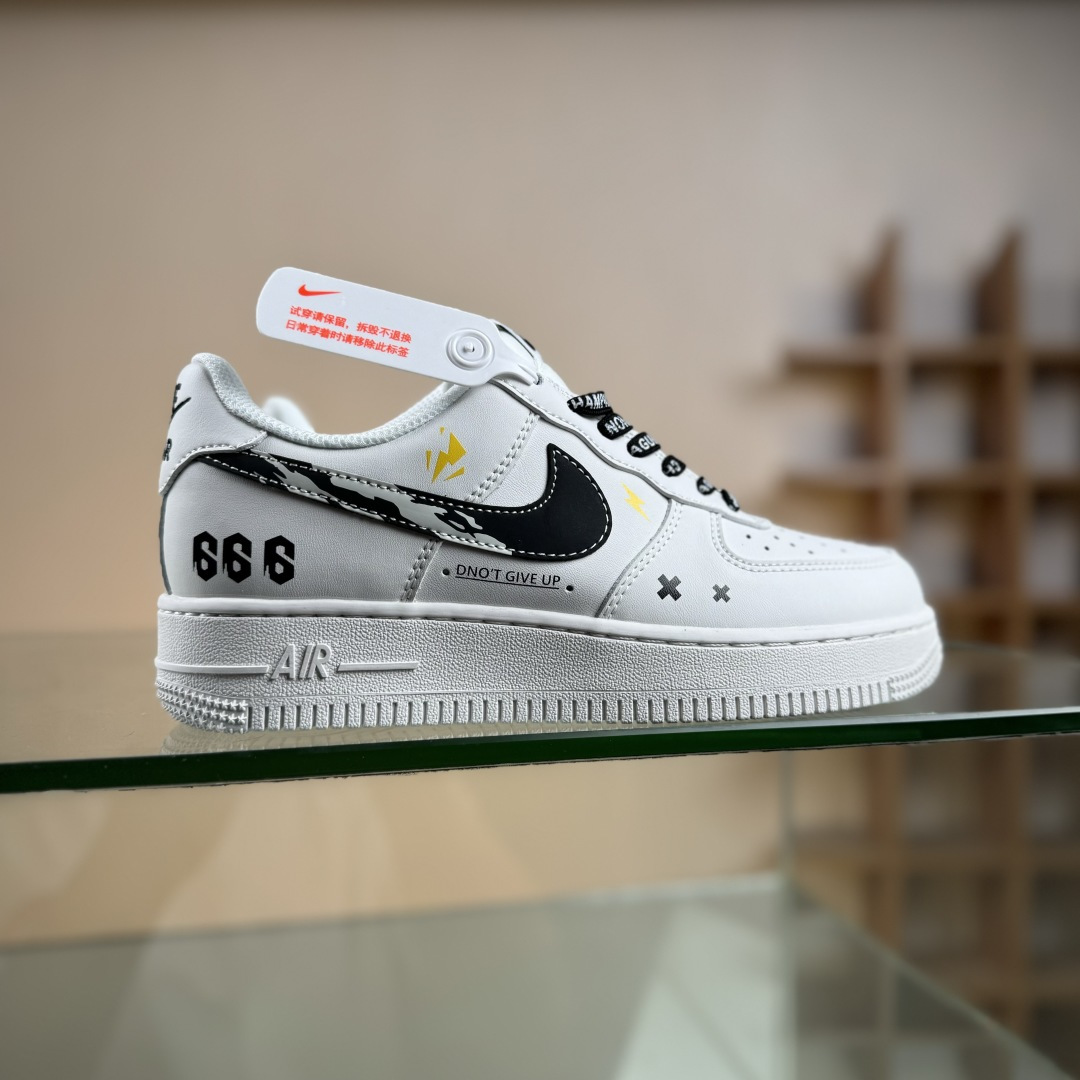 NIke Air Force 1 ’07 Low “白黑条形码”空军一号 低帮 运动鞋 JP8028-072