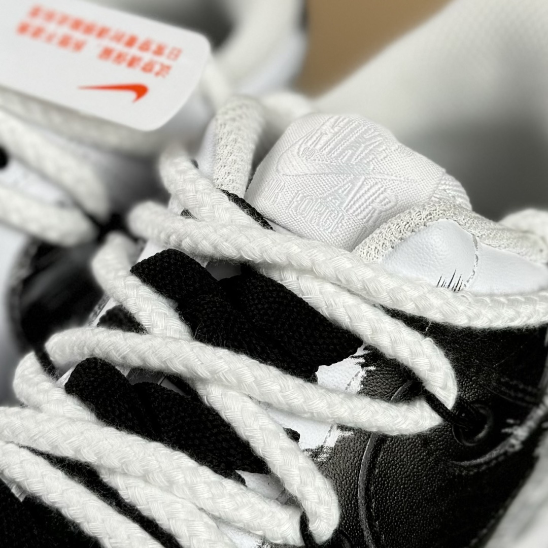 “Smile 墨趣”订制空军一号板鞋 该定制版球鞋选用原鞋款为Nike Air Force 1'07空军一号 DD2025-010