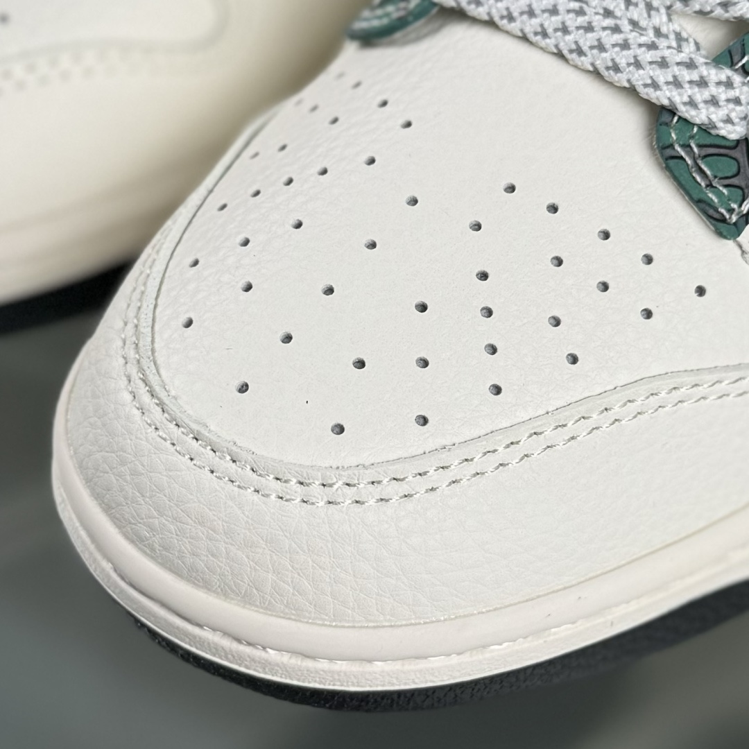 Nike SB Dunk Low“LV联名——黑勾黑底印花” 周年高端定制 低帮休闲板鞋 XS6089-626