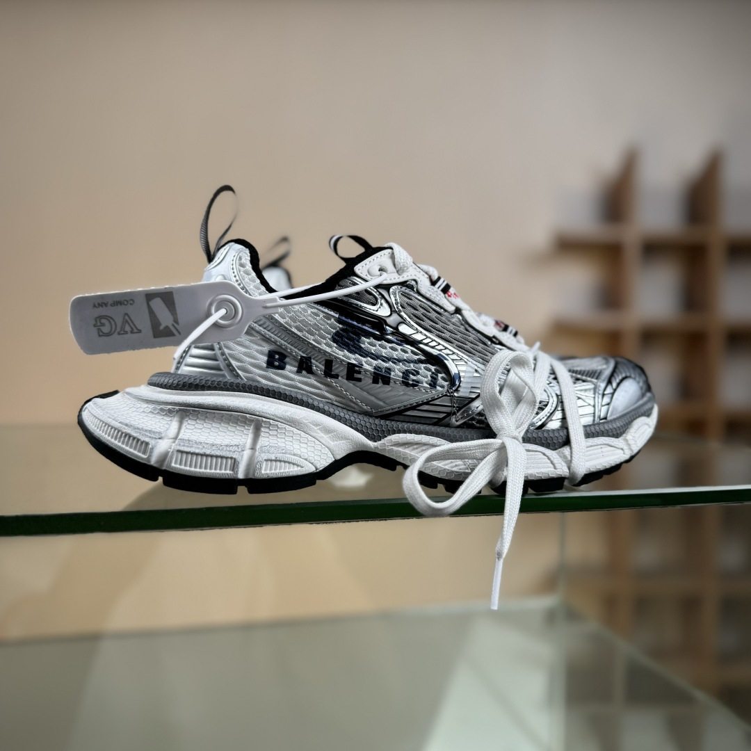 VG版 巴黎10代3XL做旧 水印logo字母标 灰色